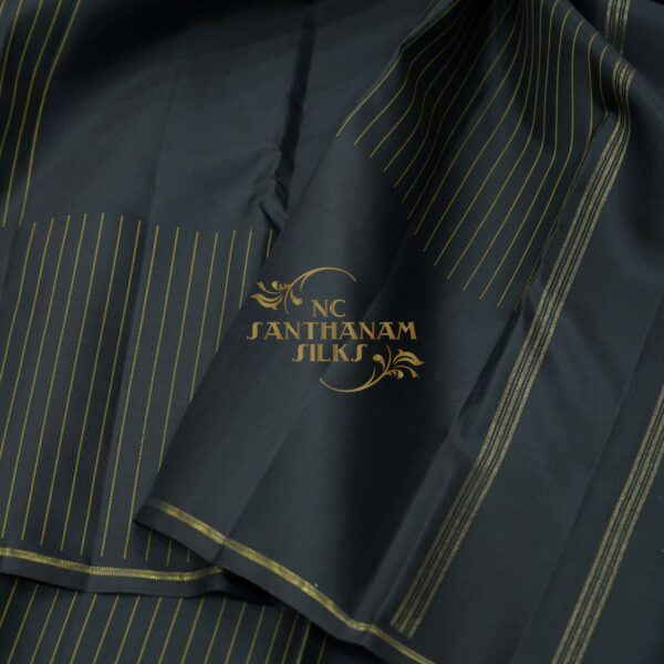 Kanchipuram rich black color saree - Image 2
